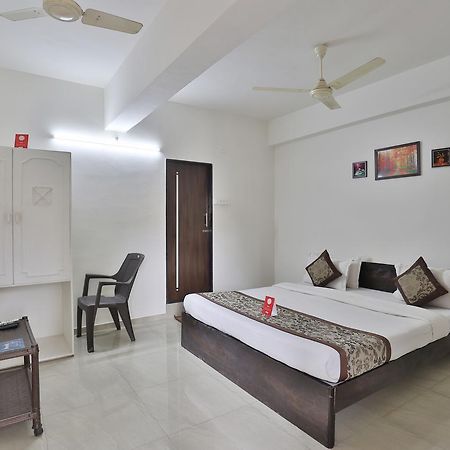 Nova Hotel Star Palace Rajkot Dış mekan fotoğraf