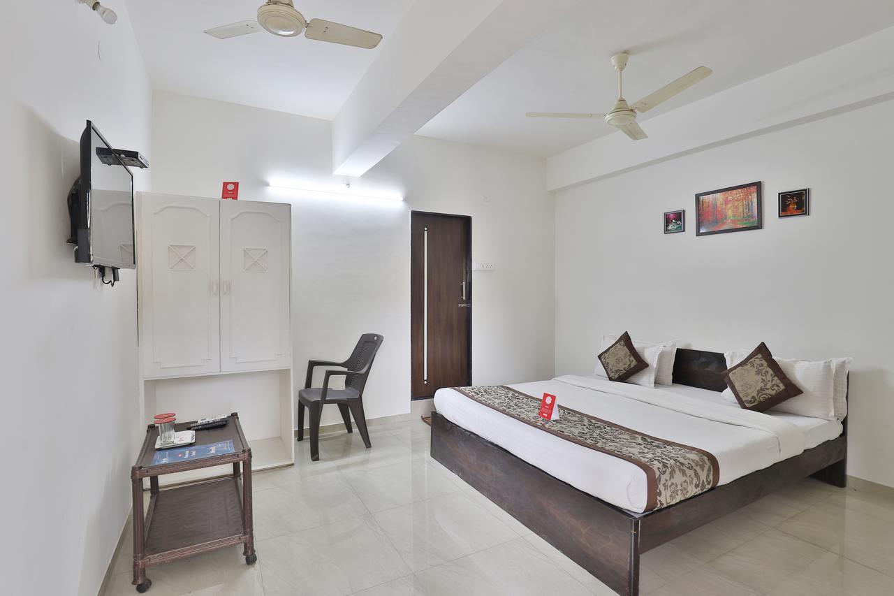 Nova Hotel Star Palace Rajkot Dış mekan fotoğraf