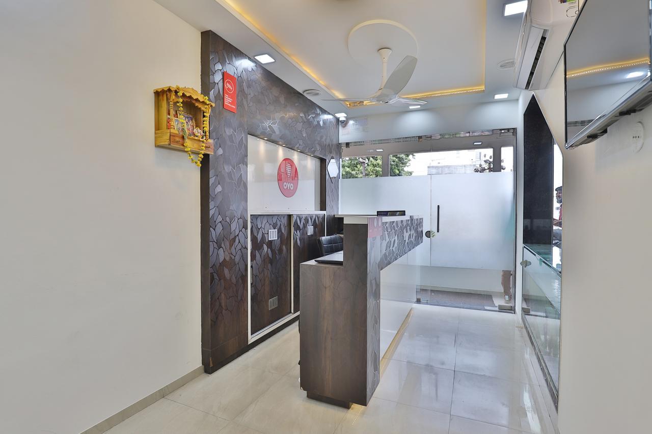 Nova Hotel Star Palace Rajkot Dış mekan fotoğraf