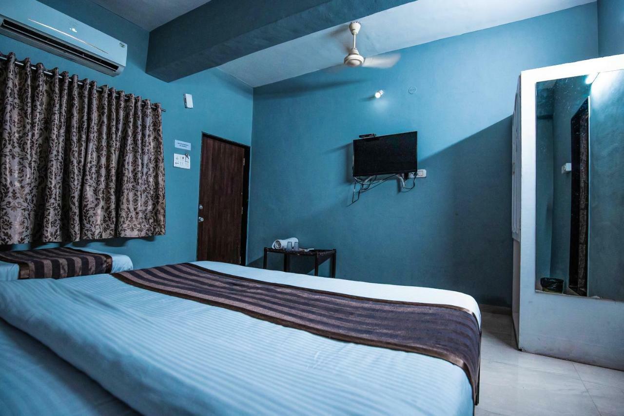 Nova Hotel Star Palace Rajkot Dış mekan fotoğraf