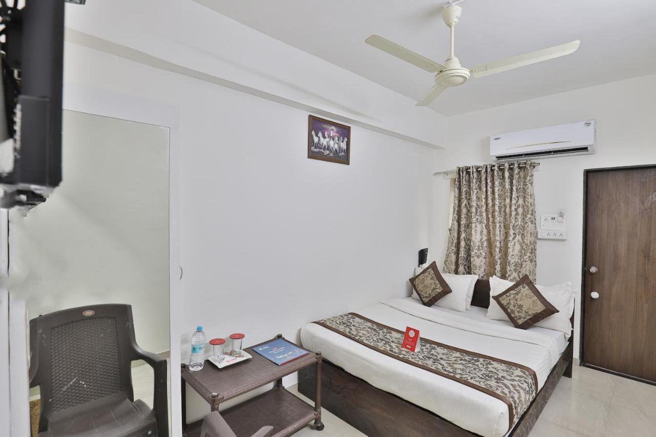 Nova Hotel Star Palace Rajkot Dış mekan fotoğraf