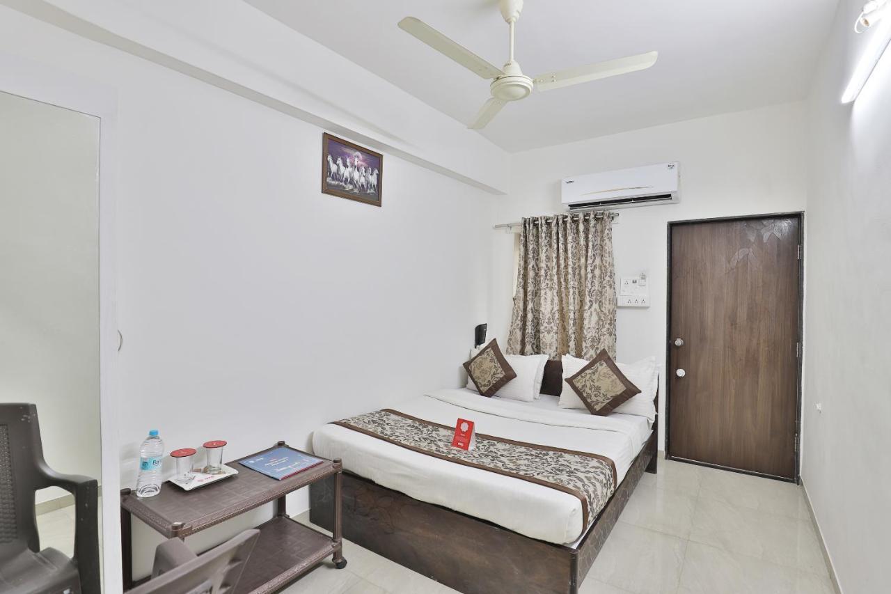 Nova Hotel Star Palace Rajkot Dış mekan fotoğraf