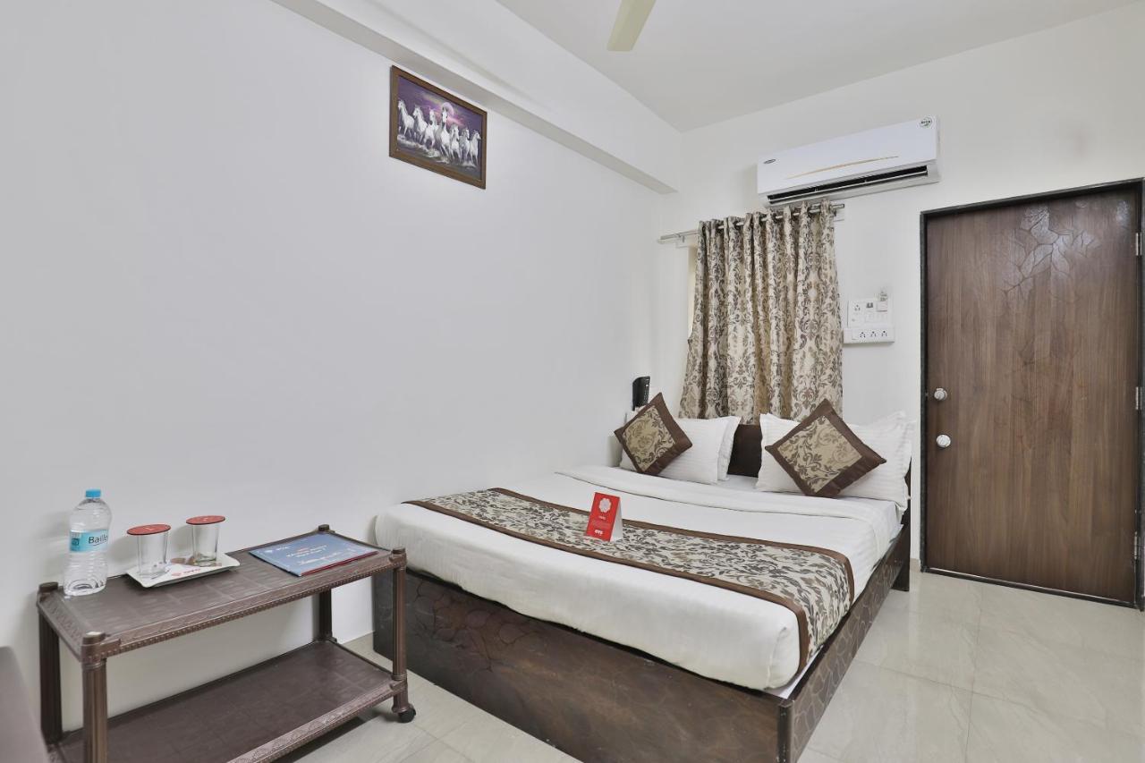 Nova Hotel Star Palace Rajkot Dış mekan fotoğraf